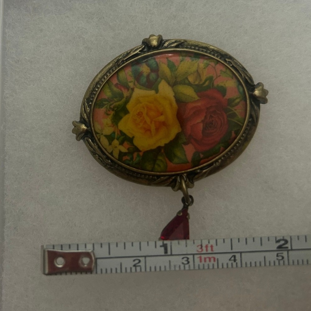 Oval Cameo‎ Brooch Red Rose Floral Pendant Gold Tone Vintage Jewelry#319 - Picture 3 of 3